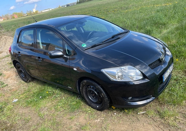 Toyota Auris cena 12900 przebieg: 194900, rok produkcji 2007 z Koszalin małe 46